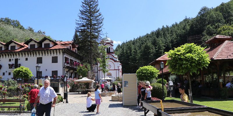 Manastir_Tumane